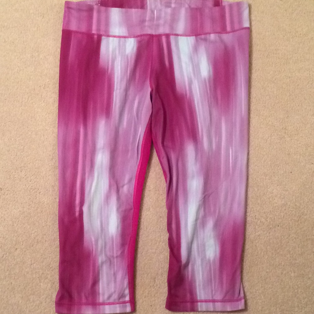 Under Armour Capri Athletic Leggings